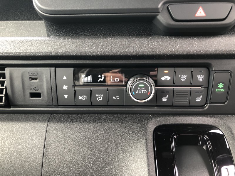 ホンダ N BOX 18枚目