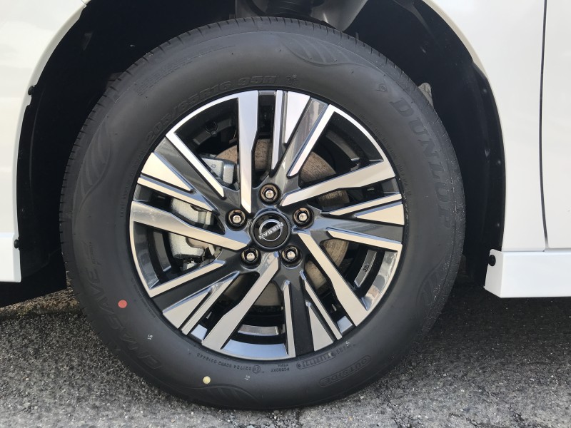 ニッサン セレナ 12枚目