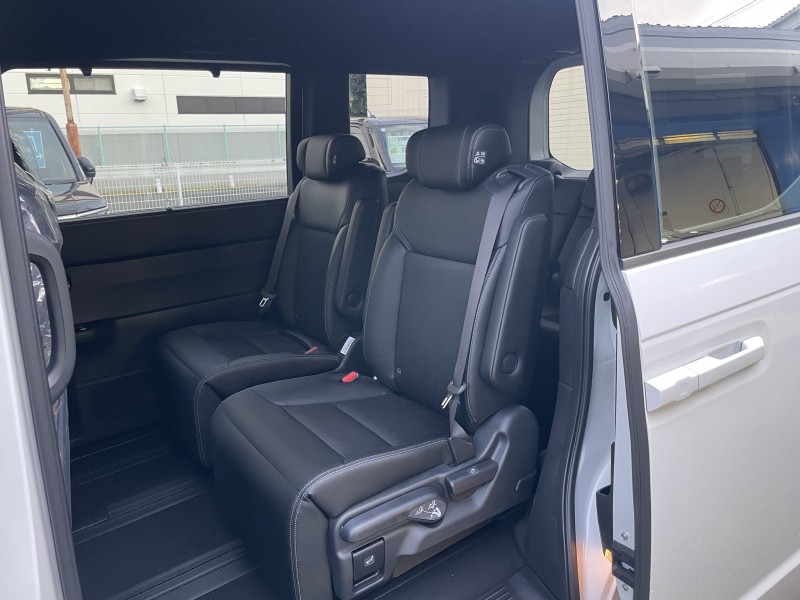 ホンダ ステップワゴンスパーダ 11枚目