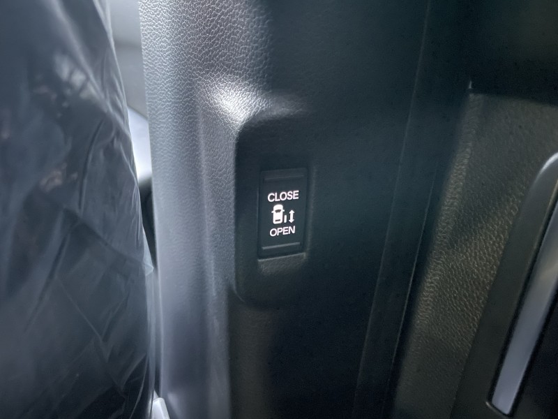 ホンダ ステップワゴンスパーダ 14枚目