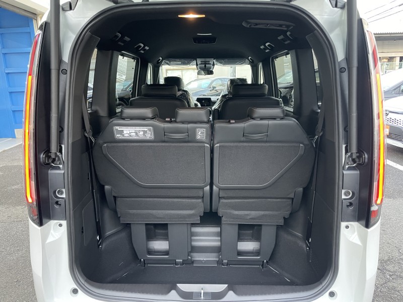 ホンダ ステップワゴンスパーダ 6枚目