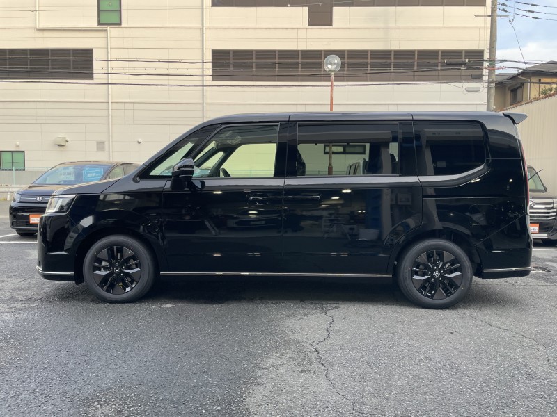 ホンダ ステップワゴンスパーダ 9枚目