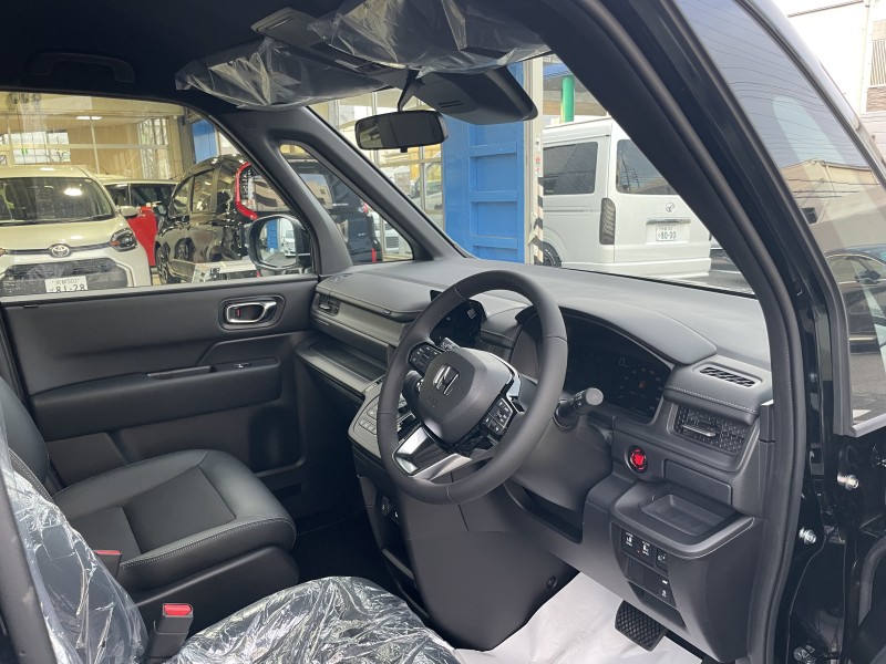 ホンダ ステップワゴンスパーダ 13枚目