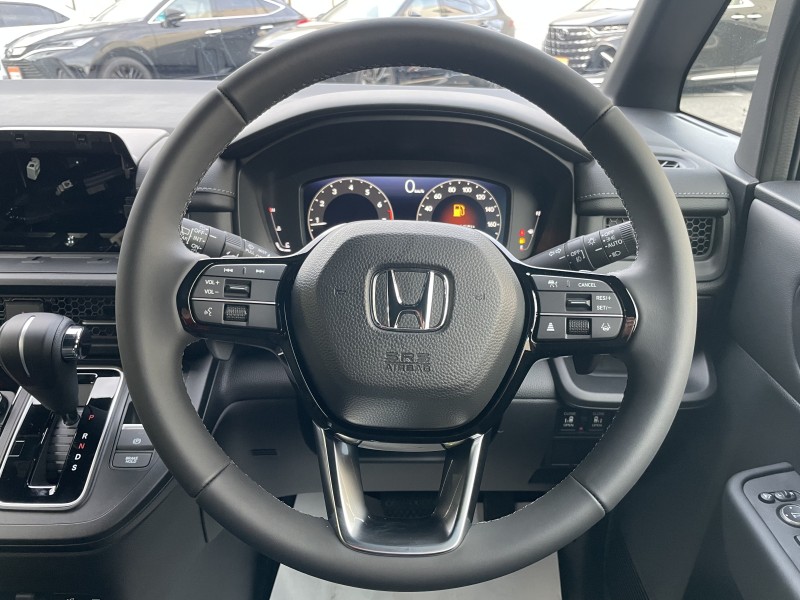 ホンダ ステップワゴンスパーダ 14枚目