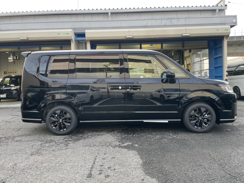 ホンダ ステップワゴンスパーダ 3枚目