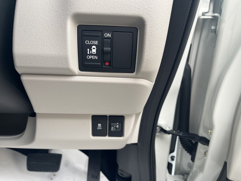 ホンダ N BOX 18枚目