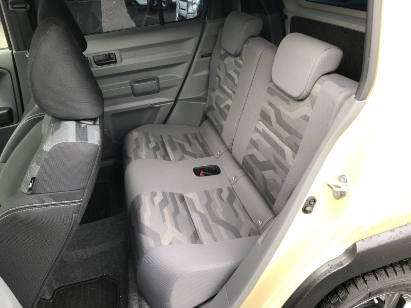 ダイハツ タフト 9枚目