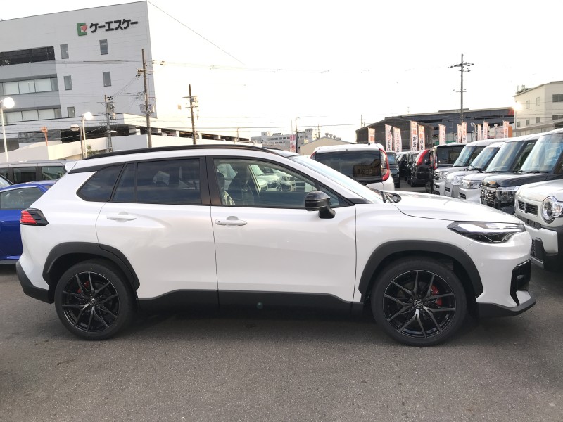 トヨタ カローラクロス 3枚目