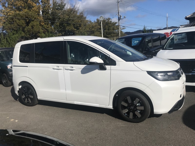 ホンダ フリード 3枚目