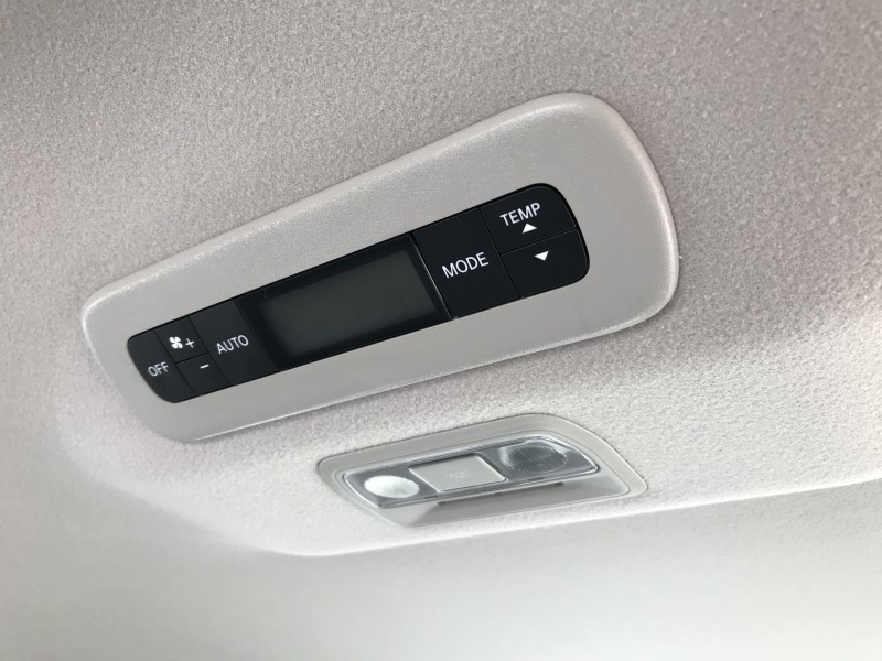 ニッサン セレナ 9枚目