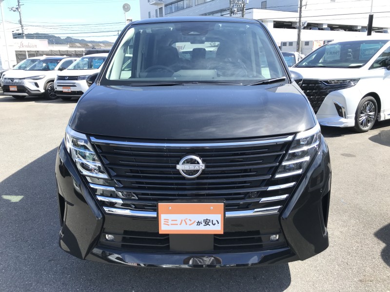 ニッサン セレナ 1枚目