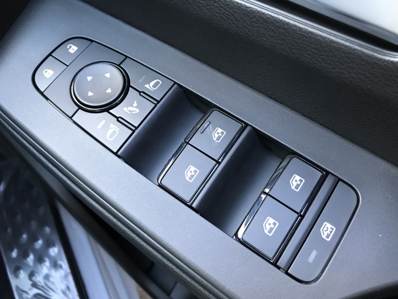 ニッサン セレナ 19枚目