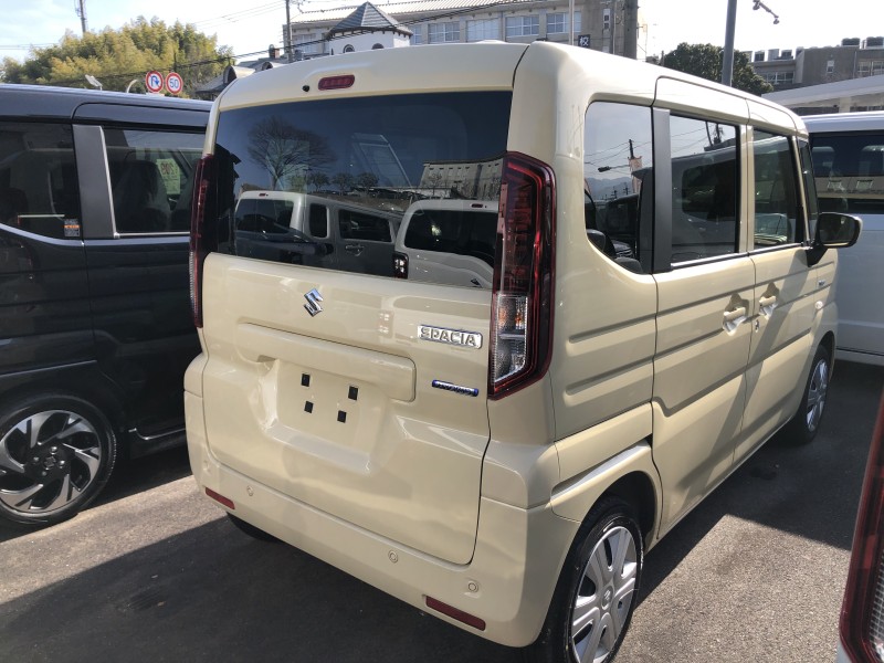スズキ スペーシア 3枚目