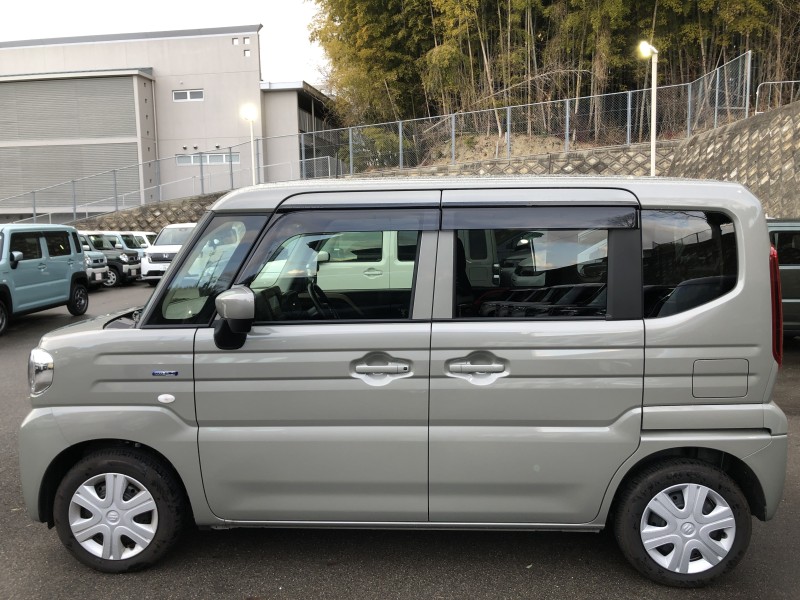 スズキ スペーシア 7枚目