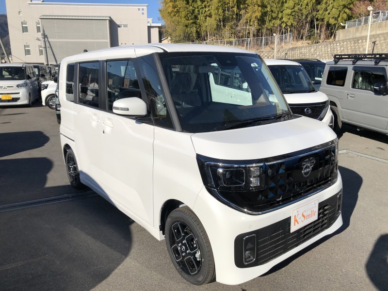 ニッサン ルークス 2枚目