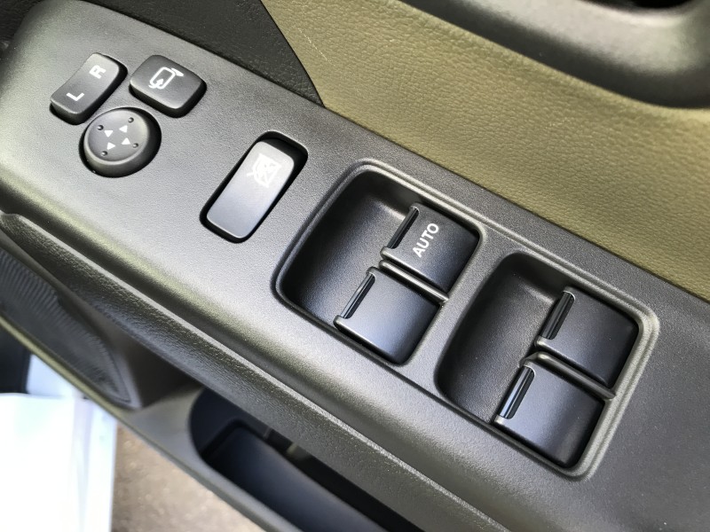 スズキ クロスビー 17枚目