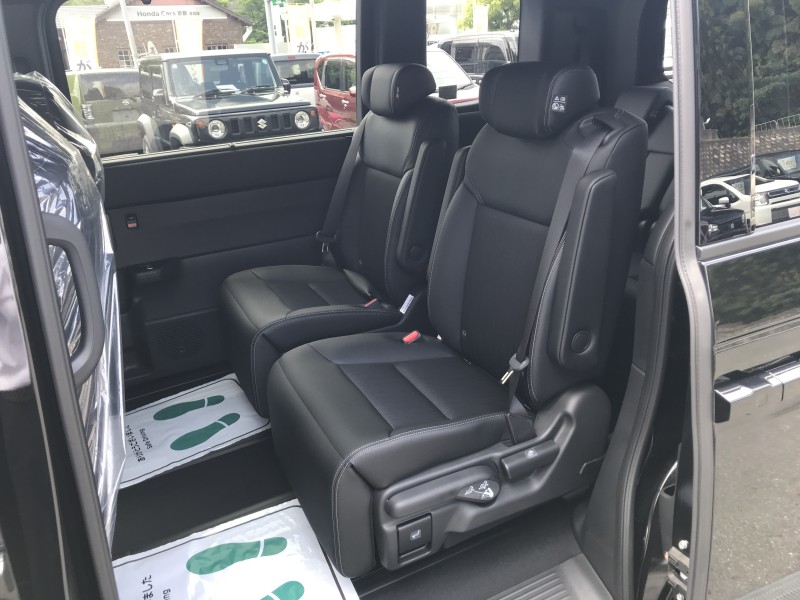 ホンダ ステップワゴンスパーダ 12枚目