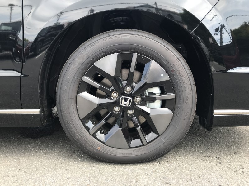 ホンダ ステップワゴンスパーダ 8枚目