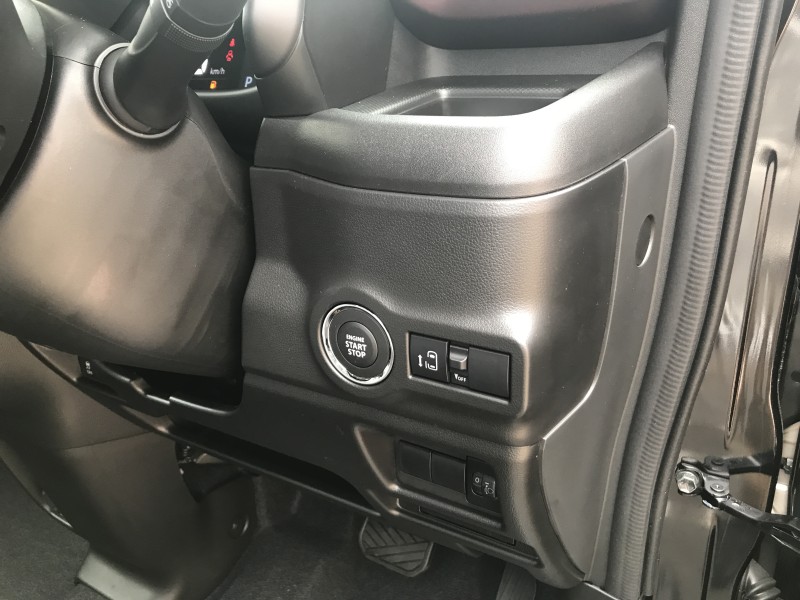 スズキ スペーシア 16枚目