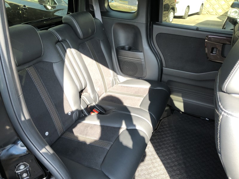 ホンダ N BOX 9枚目