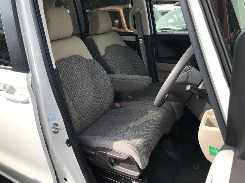 ホンダ N BOX 11枚目