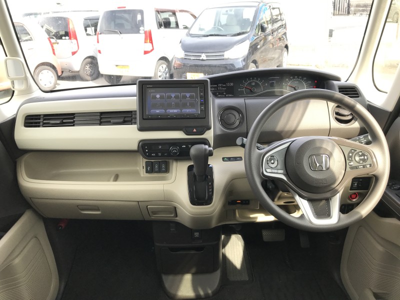 ホンダ N BOX 13枚目