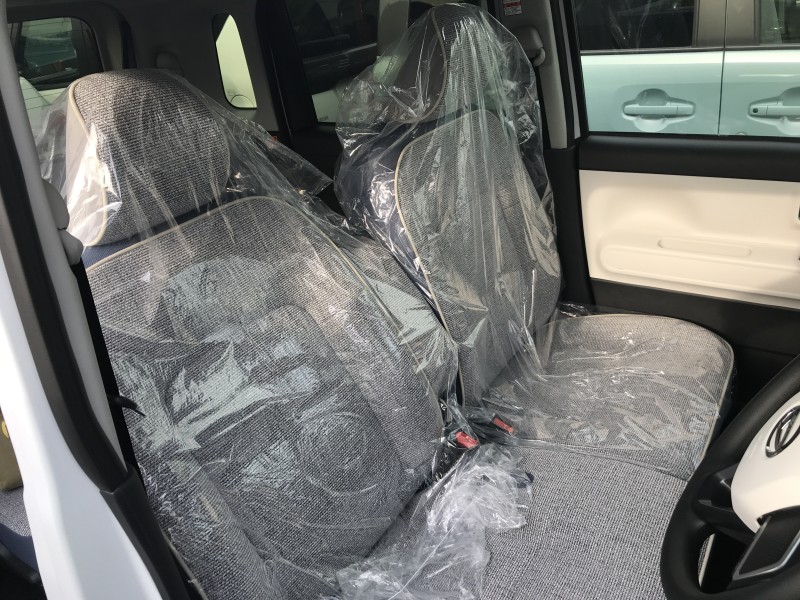 ダイハツ ムーヴキャンバス 6枚目