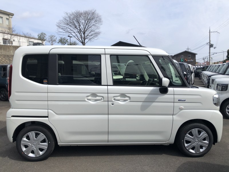 スズキ スペーシア 6枚目