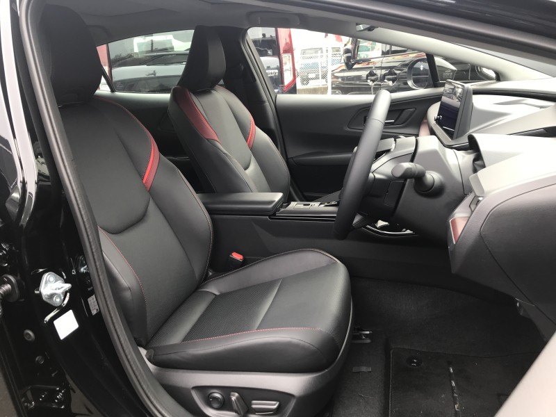 トヨタ プリウス 12枚目