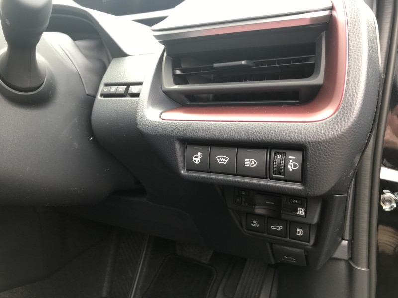 トヨタ プリウス 17枚目