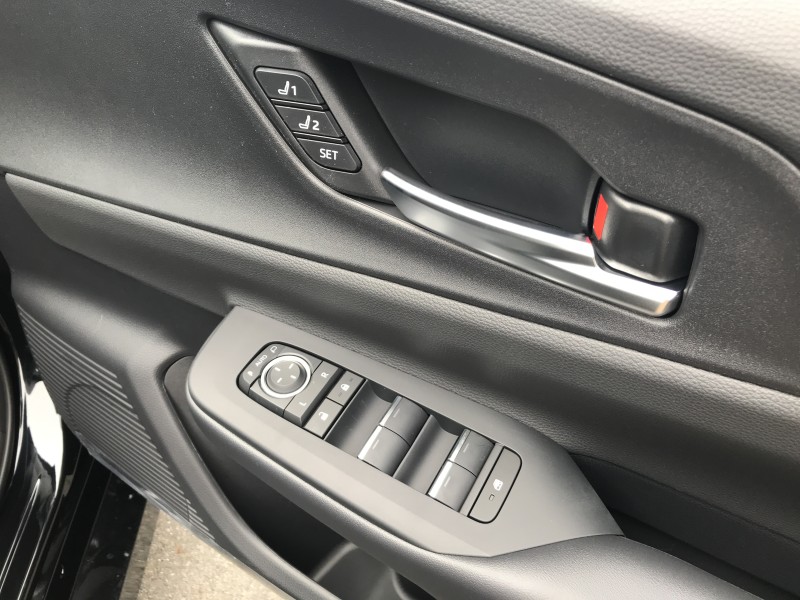 トヨタ プリウス 18枚目