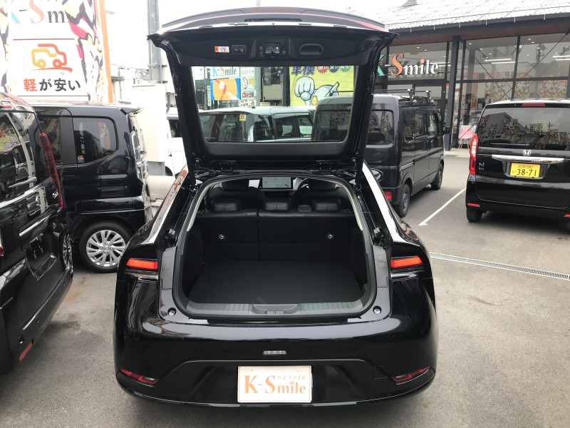 トヨタ プリウス 6枚目