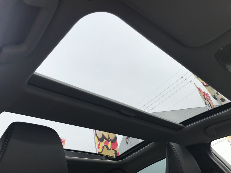 トヨタ プリウス 8枚目