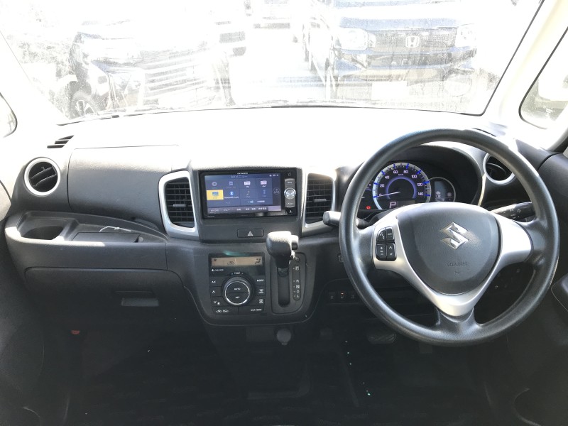 スズキ スペーシア 14枚目