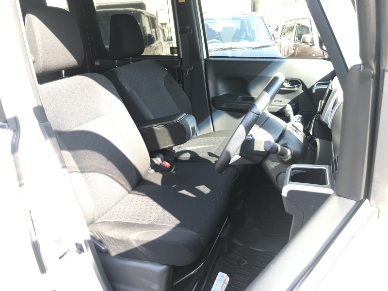 ダイハツ ウェイク 17枚目