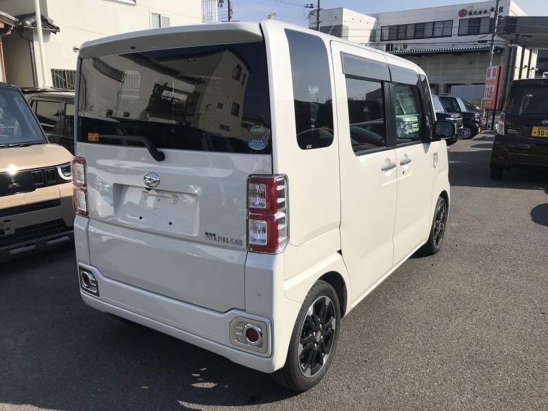 ダイハツ ウェイク 4枚目