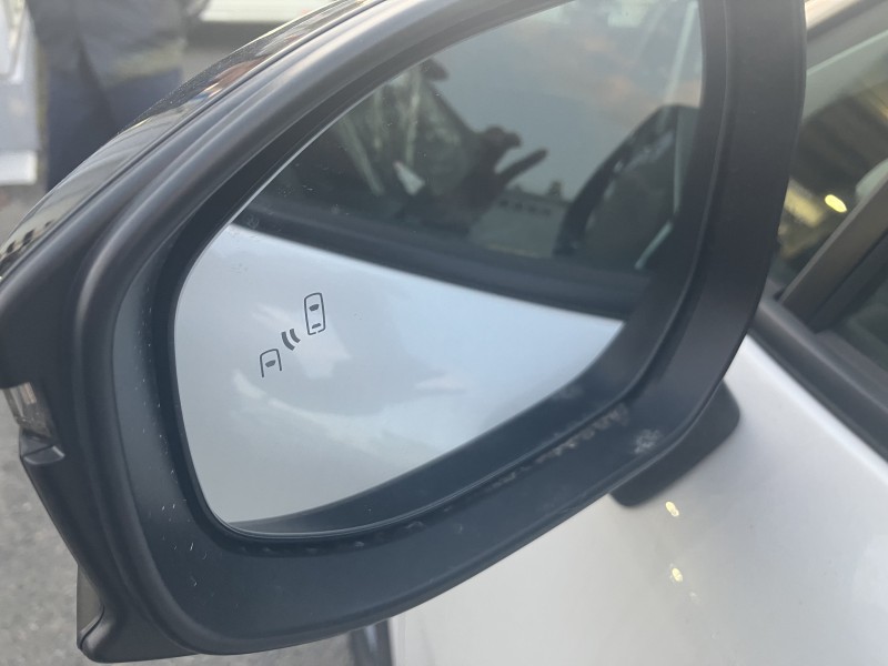 トヨタ カローラクロス 11枚目