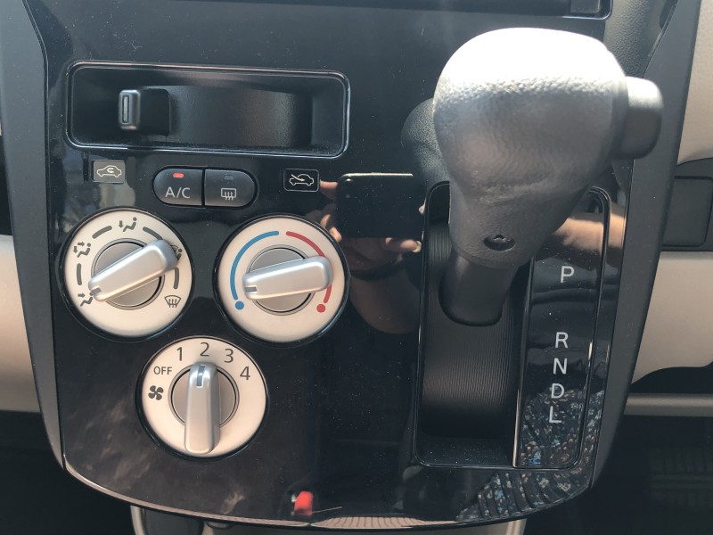 三菱 eKワゴン 13枚目