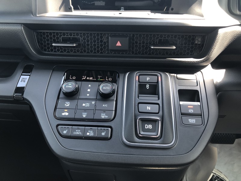 ホンダ ステップワゴンスパーダ 13枚目