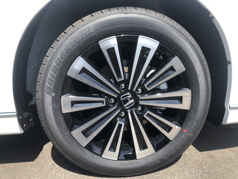 ホンダ ステップワゴンスパーダ 8枚目