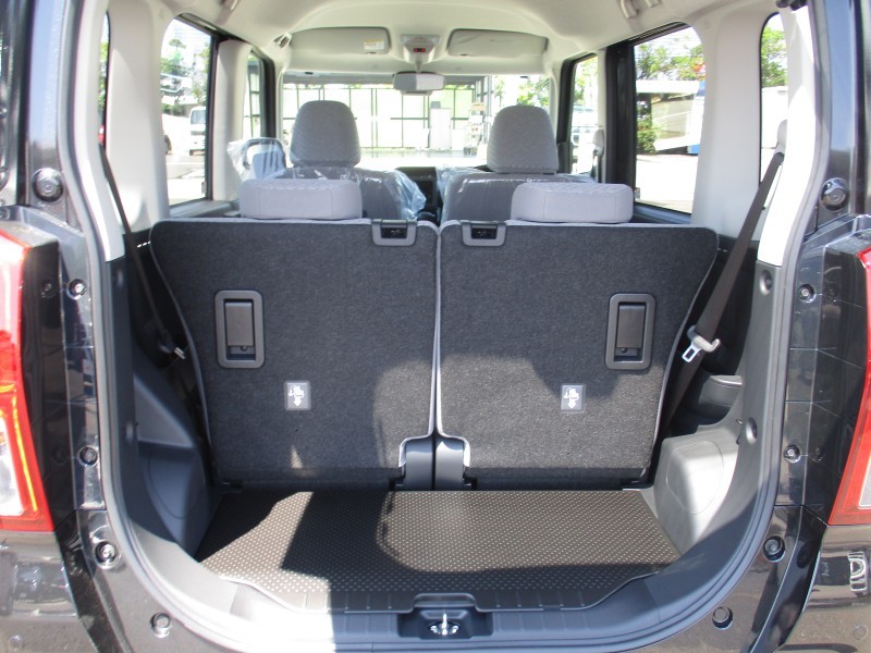 ダイハツ タント 8枚目