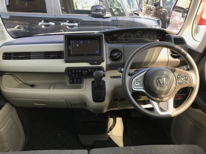 ホンダ N BOX 13枚目