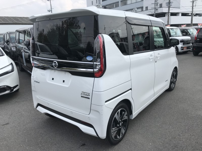 ニッサン ルークス 4枚目