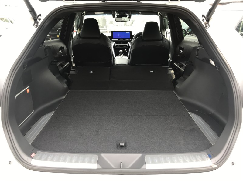 トヨタ ハリアー 7枚目