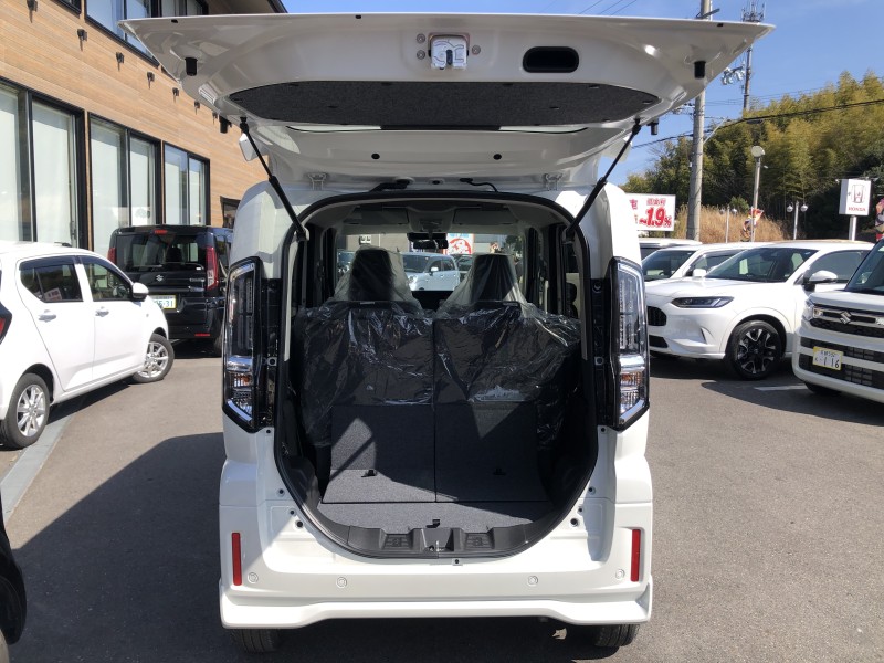 スズキ スペーシア 7枚目