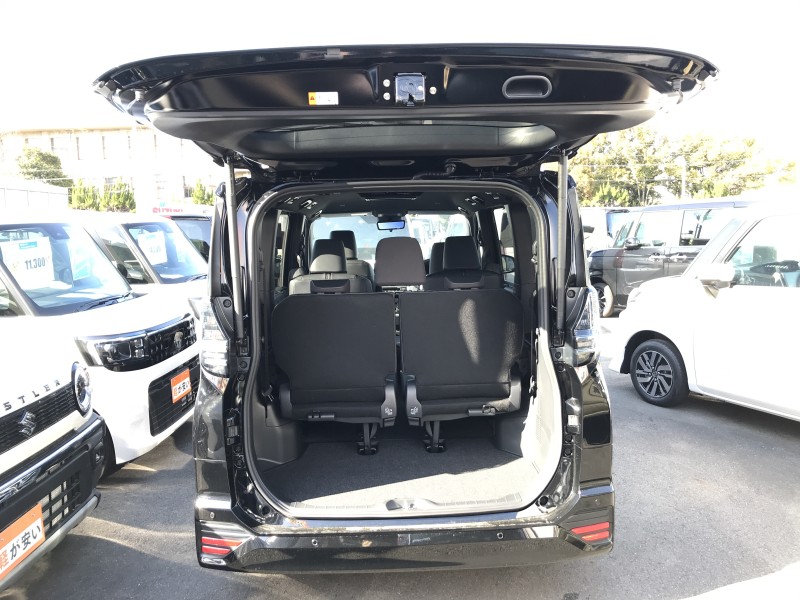 トヨタ ヴォクシー 6枚目