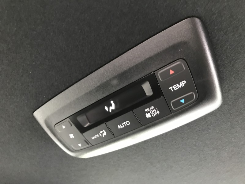 ホンダ ステップワゴンスパーダ 8枚目