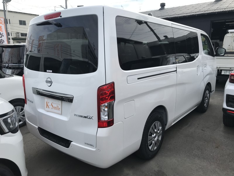 ニッサン キャラバン 3枚目