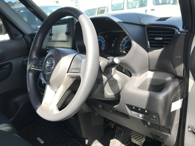 ニッサン ルークス 16枚目