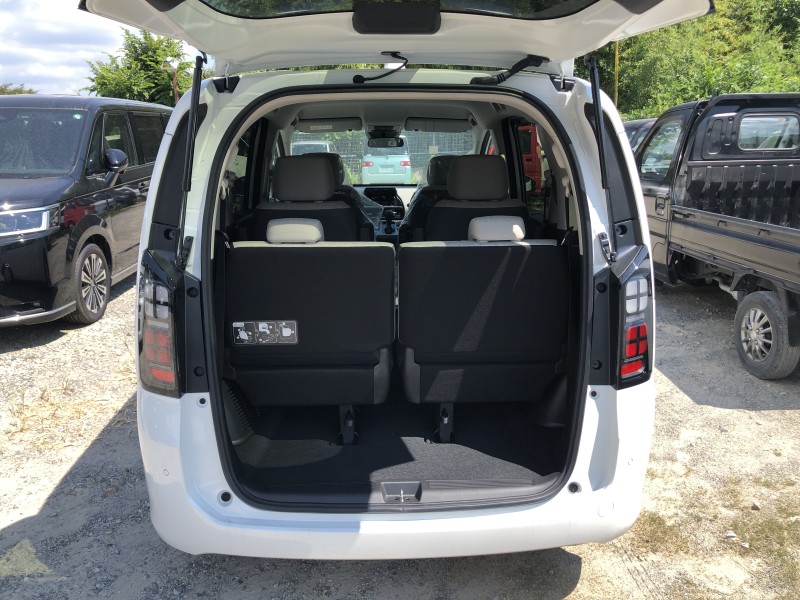 ホンダ フリード 8枚目